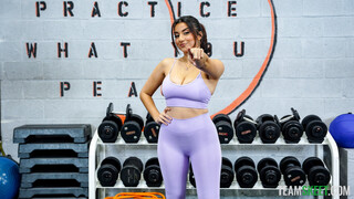 Sweaty Sports Fuck - Roxie & Nicky Go Wild - страстные шлюхи в HD BIGWHORE.COM