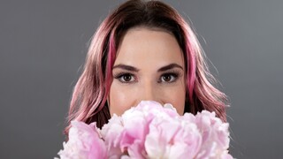 Face Sitting & Pussy Licking in Flower Delivery Scene - новинки порно на BIGWHORE.COM