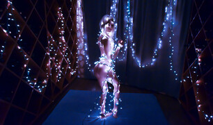Romeo Price Pounds Petite Teen Emma Hix for Xmas - страстные шлюхи в HD BIGWHORE.COM
