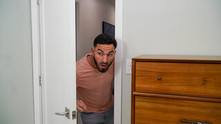 Behind the Scenes: Bailey Base Takes Cumshot in The Pantie Bandit - страстные шлюхи в HD BIGWHORE.COM