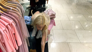 Blonde Petite Kenzie Reeves Takes Black Friday Cum - страстные шлюхи в HD BIGWHORE.COM