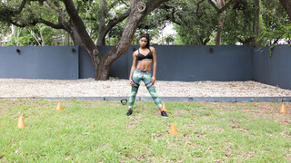 Mya Mays – Hot Dark Fitness Model in Action - страстные шлюхи в HD BIGWHORE.COM