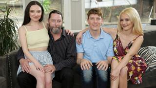 Family Fuck Swap - Long Hair Babes Leia Rae & Tiffany Fox - страстные шлюхи в HD BIGWHORE.COM