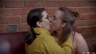 Kit Bauer & Chasey - Lesbian Good Deal - страстные шлюхи в HD BIGWHORE.COM