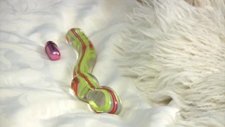 Horny Pearl rubs her hairy pussy with toys - страстные шлюхи в HD BIGWHORE.COM