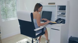 Adriana Chechik Face Sitting Emma Hix – Pussy Licking & Hardcore Fuck - страстные шлюхи в HD BIGWHORE.COM