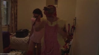 Pepper and Rosie Christmas BTS Action - страстные шлюхи в HD BIGWHORE.COM