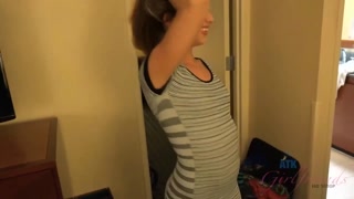 Ashlynn Taylor Pregnant GF Shows Off Piercings in NY Shower - страстные шлюхи в HD BIGWHORE.COM