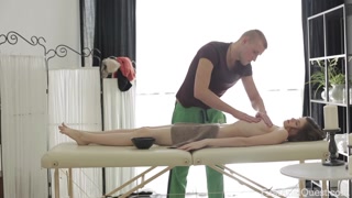 Anna Taylor - Shaved Teen Gets Pounded in Hard Anal Fuck - страстные шлюхи в HD BIGWHORE.COM