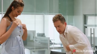 Sexy Secretary Spreads for Big Creampie - страстные шлюхи в HD BIGWHORE.COM