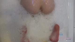 Chloe Foster's solo shower show - blonde and shaved - страстные шлюхи в HD BIGWHORE.COM