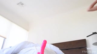 Teen Gracie Goes Crazy - Deep Fisting & Squirting - новинки порно на BIGWHORE.COM