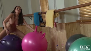 Gym Fetish Fun with Subil Arch and Sex Toys - страстные шлюхи в HD BIGWHORE.COM