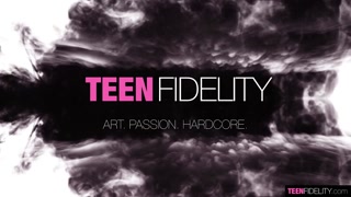 Hardcore Sloppy Blowjob From Teen Sophia - страстные шлюхи в HD BIGWHORE.COM