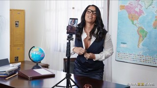 Enhanced Body Courtney Tillia Rides Reverse Cowgirl on Big Cock - страстные шлюхи в HD BIGWHORE.COM
