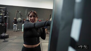 Missionary action with ass fingering leads to facial cum - страстные шлюхи в HD BIGWHORE.COM