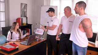 Green-Eyed Kinuski's Deepthroat Action - страстные шлюхи в HD BIGWHORE.COM