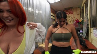 Trio Takes on New Positions - страстные шлюхи в HD BIGWHORE.COM