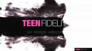 Freckled teen Brooklyn Belle takes rough pounding - новинки порно на BIGWHORE.COM