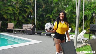 Oiled up ballerina takes standing doggystyle and gagging - страстные шлюхи в HD BIGWHORE.COM
