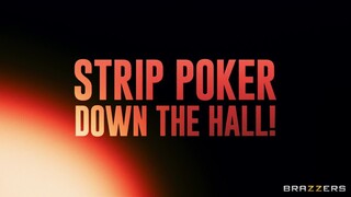 Hallway Poker Striptease - страстные шлюхи в HD BIGWHORE.COM