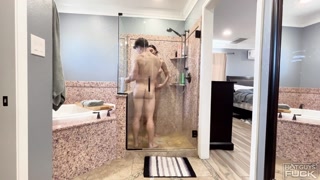 Jade Frost Takes a Cum Shower with Trev Anthony! - страстные шлюхи в HD BIGWHORE.COM