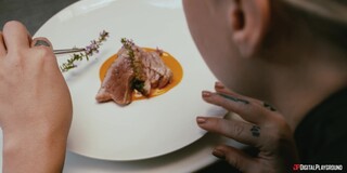 Cumshot Cleanup with a Latina Chef - страстные шлюхи в HD BIGWHORE.COM