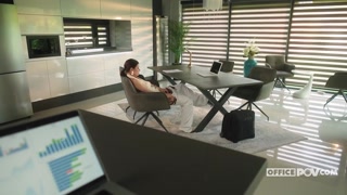 Lunchtime Surprise for Sophie's Boss - страстные шлюхи в HD BIGWHORE.COM