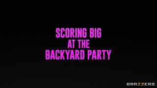  Interracial Party With Elana Bunnz  - страстные шлюхи в HD BIGWHORE.COM