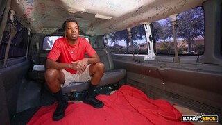 Black Guy Fucks Tattooed Girl in the Open - страстные шлюхи в HD BIGWHORE.COM