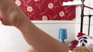 Sexy Anna Joy Plays Alone in Stockings - новинки порно на BIGWHORE.COM