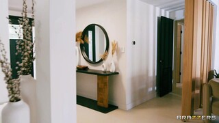 Shaved Pussy, Spanking, and a Facial! - страстные шлюхи в HD BIGWHORE.COM