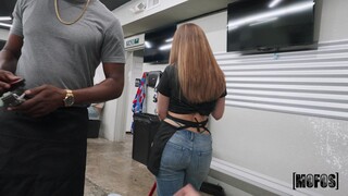 Lucky Anne's Missionary Makeover - страстные шлюхи в HD BIGWHORE.COM