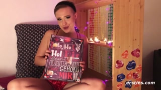 Gabi's Christmas Tease - страстные шлюхи в HD BIGWHORE.COM