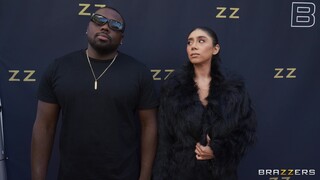 Violet's Asshole Gets Oiled Up by Mannie - страстные шлюхи в HD BIGWHORE.COM