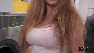 Doggystyle Delight at the Local Laundromat - страстные шлюхи в HD BIGWHORE.COM