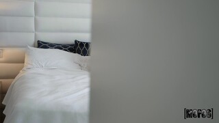 Ass Fingering and Blowjob with Chloe and Charles - страстные шлюхи в HD BIGWHORE.COM