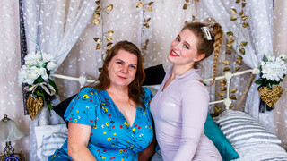 Rachel Walks In on Darcy Rosa's Solo Playtime - страстные шлюхи в HD BIGWHORE.COM