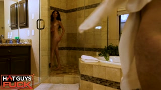 Camilla Cream Can't Stop Squirting on Roman Cain's Face! - страстные шлюхи в HD BIGWHORE.COM