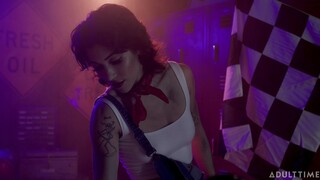 Shemale Jade Venus Gets Rimmed - страстные шлюхи в HD BIGWHORE.COM