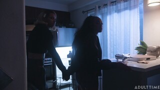 Destiny and Valeria's Forbidden Acts - страстные шлюхи в HD BIGWHORE.COM