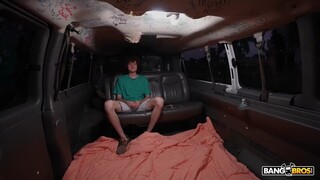 Short Hair, Big Cock on the Bus - страстные шлюхи в HD BIGWHORE.COM