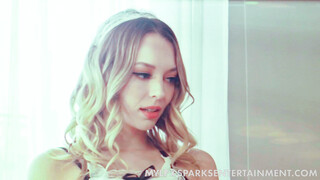 Ebony Maid Serves Us - страстные шлюхи в HD BIGWHORE.COM