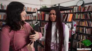 College Girl Gets Screwed POV - новинки порно на BIGWHORE.COM