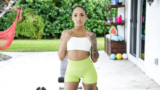 Ebony Goddess Kona Jade's Deepthroat Secrets - страстные шлюхи в HD BIGWHORE.COM