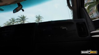  Outdoor Interracial Blowjob Session  - страстные шлюхи в HD BIGWHORE.COM