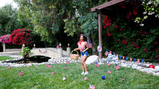 Red, White, and Cum on Tits - страстные шлюхи в HD BIGWHORE.COM