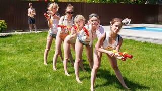 4 Girls, 1 Pool, Lots of Cum - страстные шлюхи в HD BIGWHORE.COM