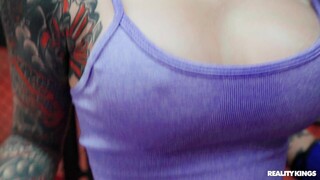 Big Tits, Bigger Desire: She Wants You - новинки порно на BIGWHORE.COM
