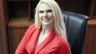 Long Hair MILF Sydny Davis Takes Standing Doggystyle Facial - страстные шлюхи в HD BIGWHORE.COM